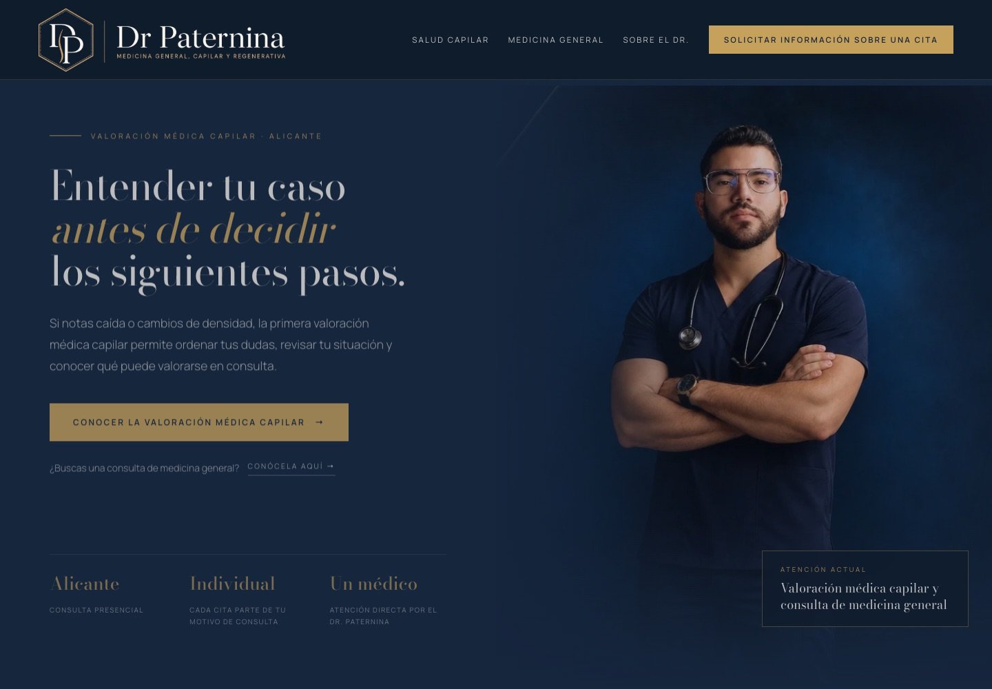 Page d'accueil publique du site du Dr Jaime Paternina, avec son identité bleu nuit et or